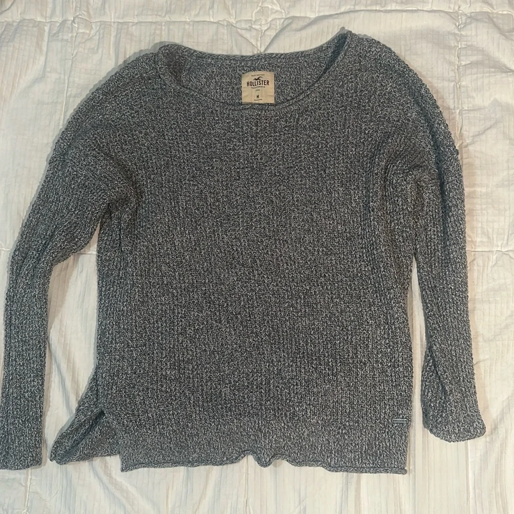 Hollister gray sweater size medium perfect condition - Picture 1 of 2
